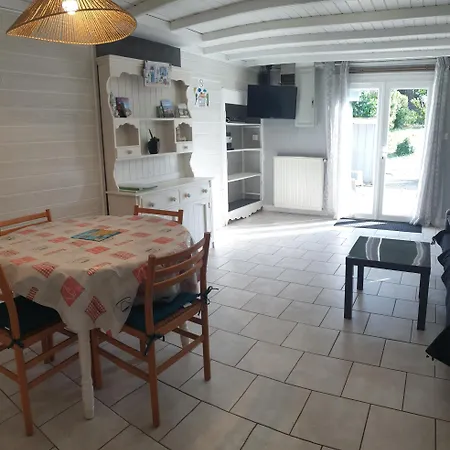 4 Personnes 55m2 Nyaraló